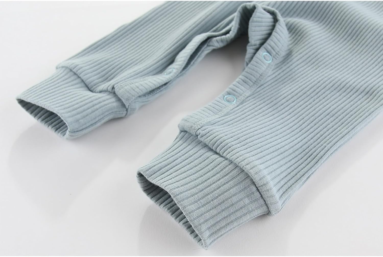 Stylish Unisex Baby Romper Set for 0-24 Months Soft Trendy
