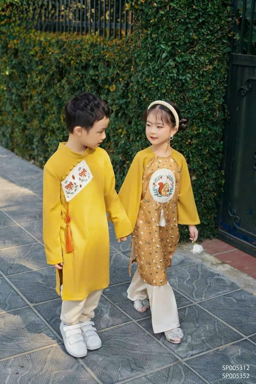 Sibling Yellow Chipmunk Set
