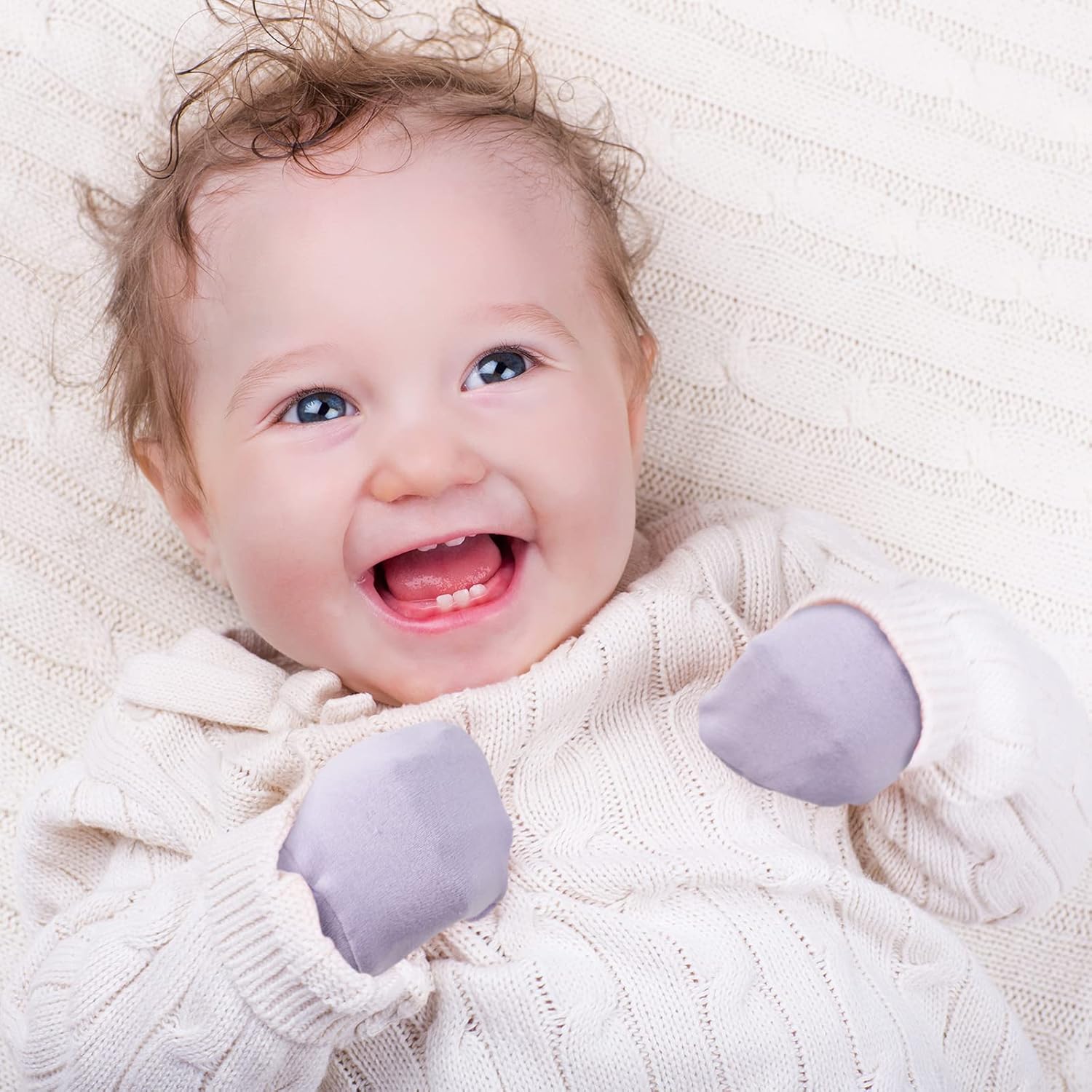 Comfortable No Scratch Baby Mittens