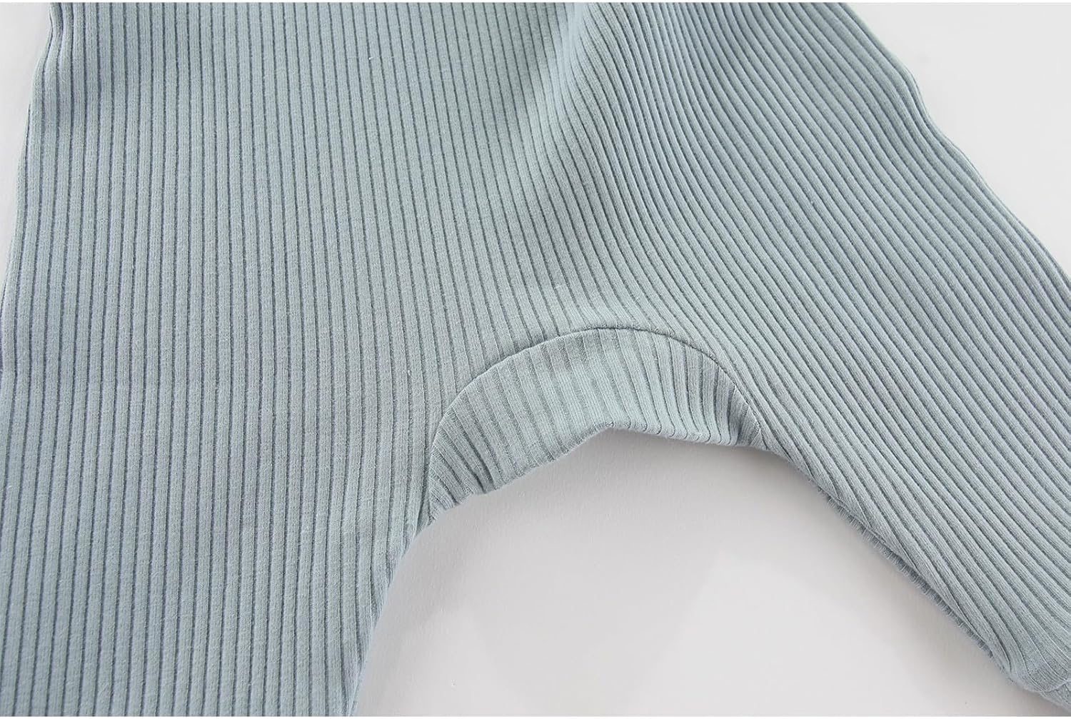 Stylish Unisex Baby Romper Set for 0-24 Months Soft Trendy