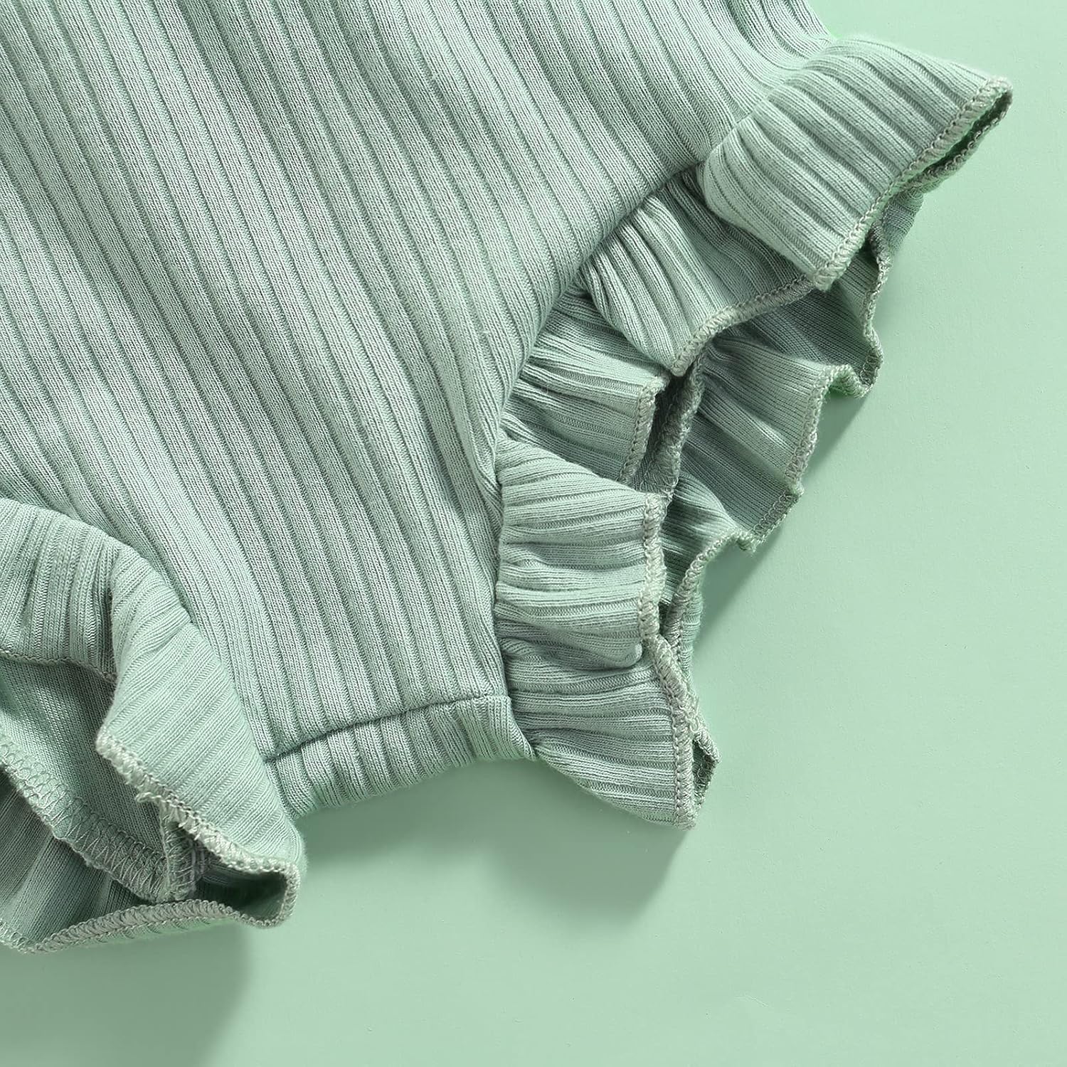 Newborn Girl Ruffle Bloomers with Bow Headband