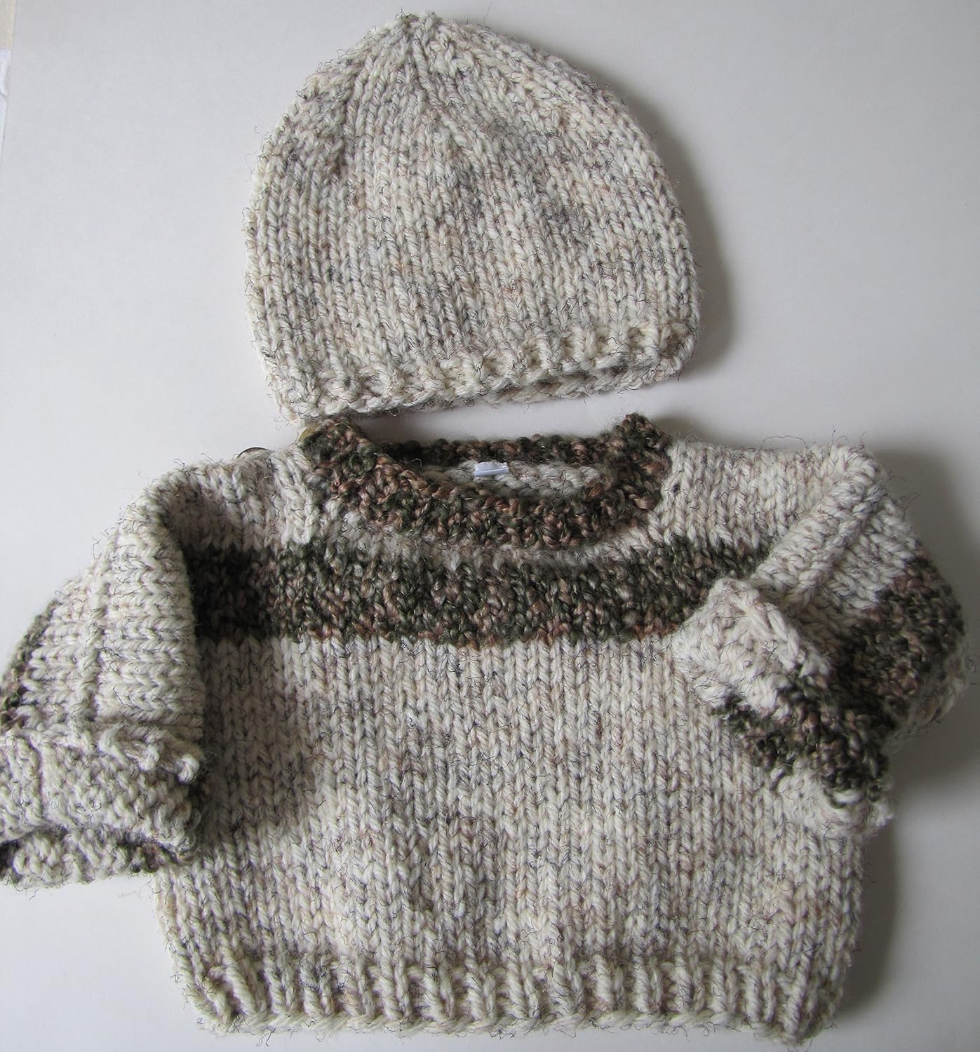 Handmade Knitted Baby Sweater and Hat - Soft Cozy for Cotula Early